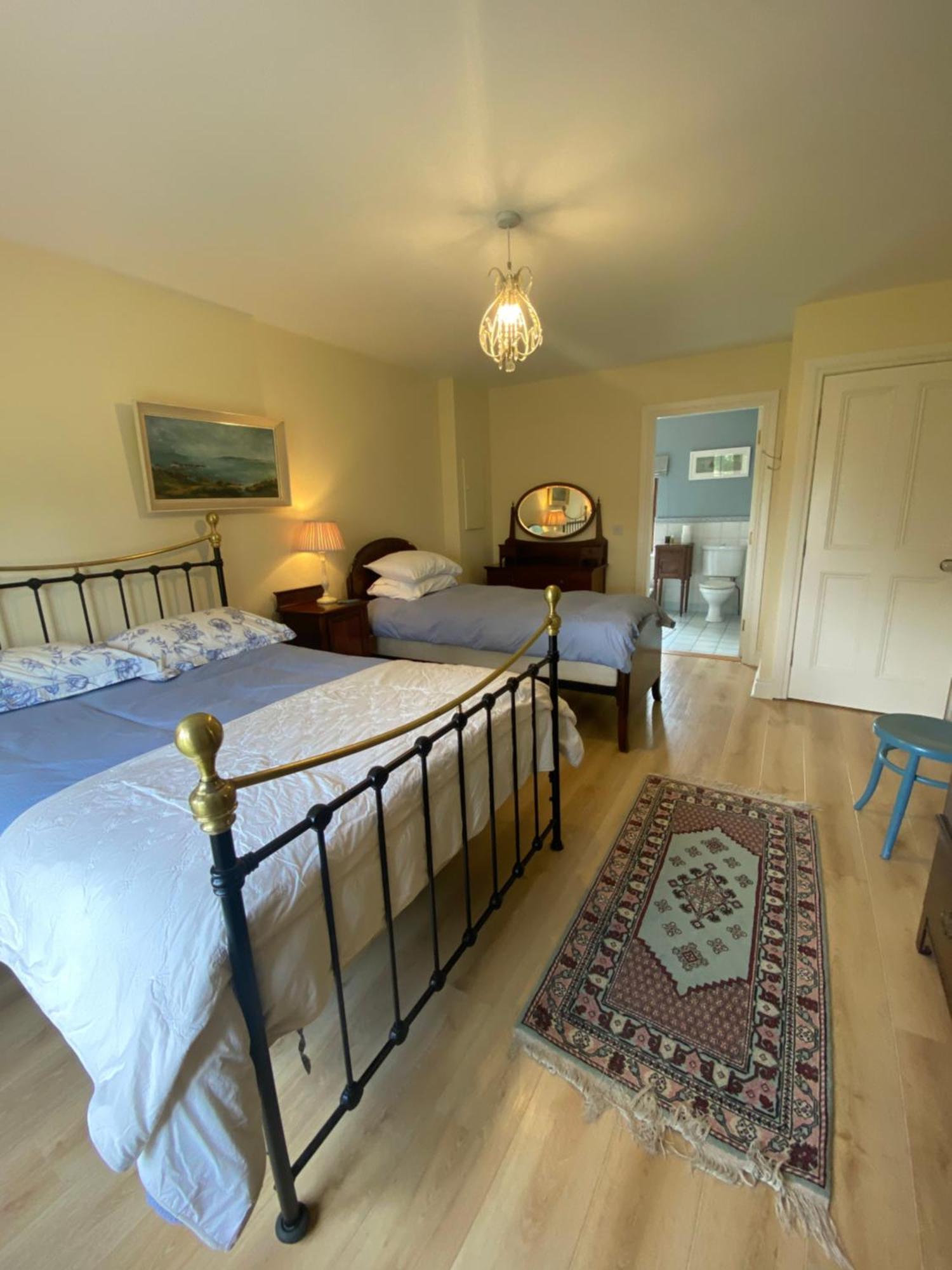 Croagh Patrick Lodge Apartment Westport Eksteriør billede