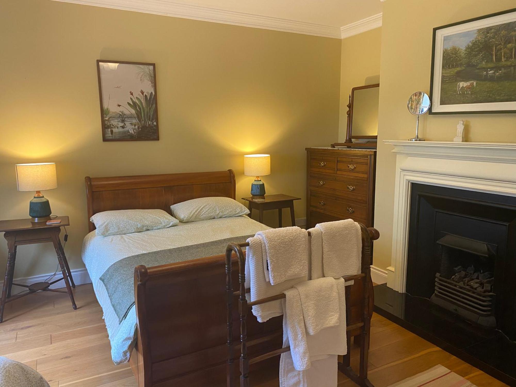 Croagh Patrick Lodge Apartment Westport Eksteriør billede
